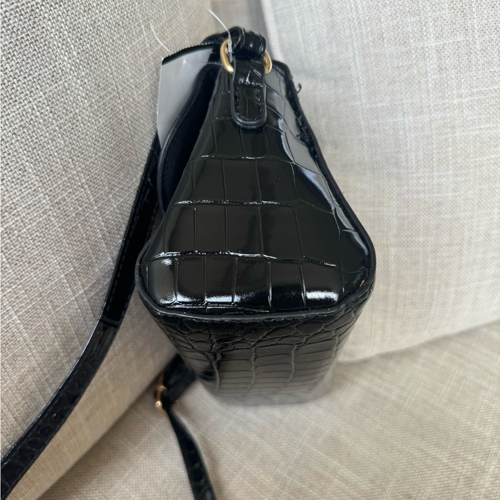 Black croc embossed crossbody bag with top handle - Picture 3 of 10
